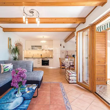 Gorgeous In With House Sea View