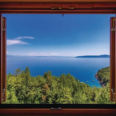 Apartament Gorgeous In With House Sea View *